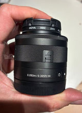 עדשת מאקרו Canon 28mm Macro