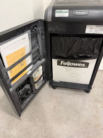 מגרסה Fellowes 225Ci