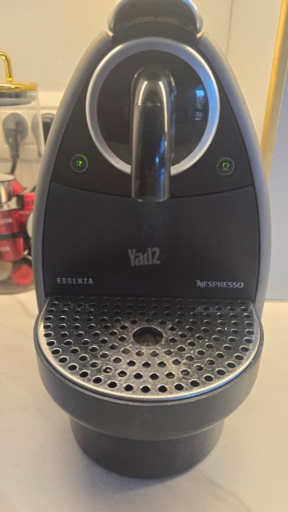 מכונת Nespresso Essenza