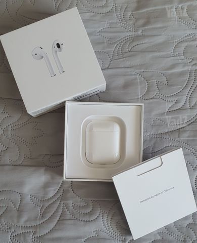 אוזניות AirPods 2