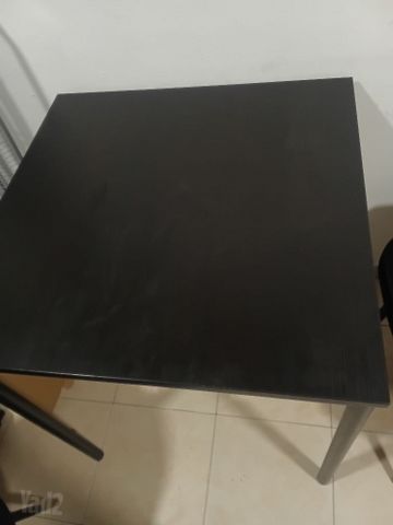 שולחן