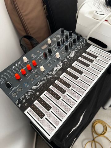 MicroFreak סינטסייזר