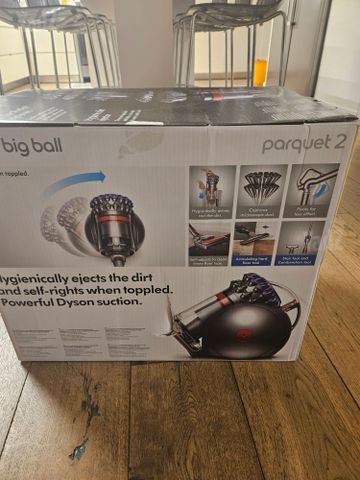 שואב אבק חוטי Dyson