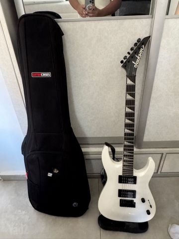 Jackson dinky j22 לבנה