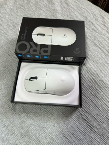 עכבר גיימינג Superlight 2