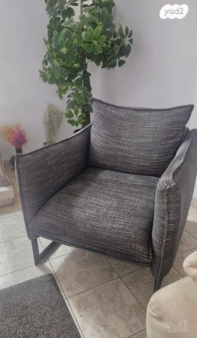 כורסת יחיד