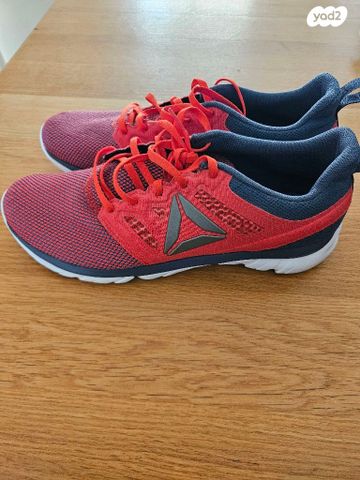 נעלי Reebok