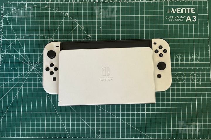 Nintendo Switch OLED + Games