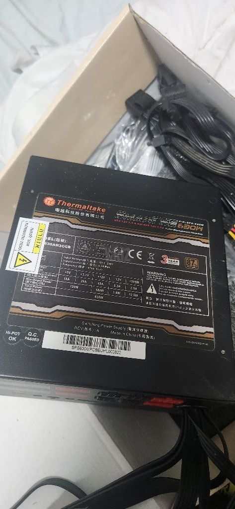 ספק כוח 630W