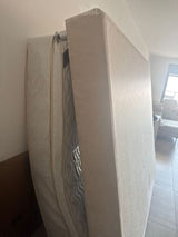 מיטת Simmons זוגית King Size