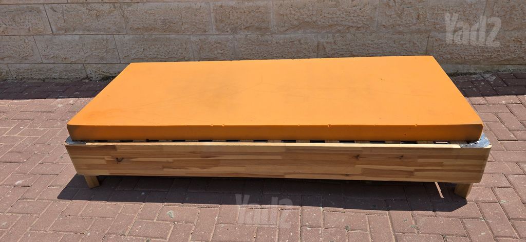 מיטת יחיד