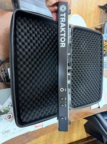Traktor Kontrol S4 MK1