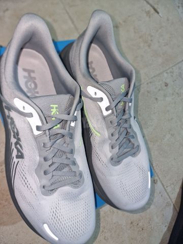 נעלי hoka clifton 11 wide