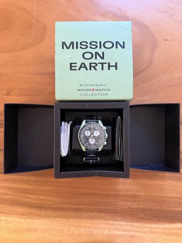 שעון Swatch-Omega