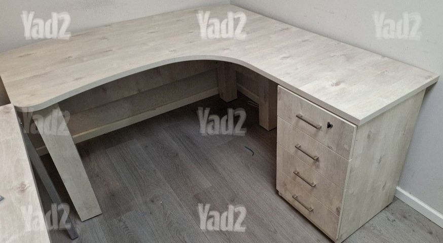 שולחן