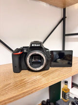 Nikon מצלמת