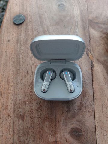 אוזניות JBL Live Flex 3