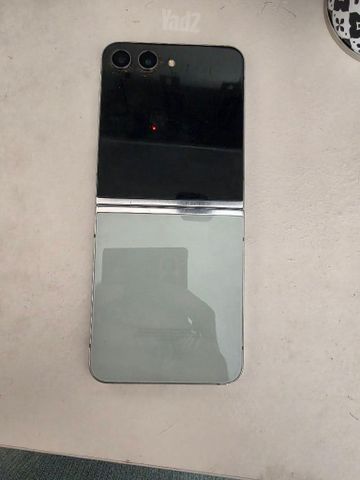 סמסונג flip 5 מתקפל