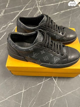 נעלי Louis Vuitton