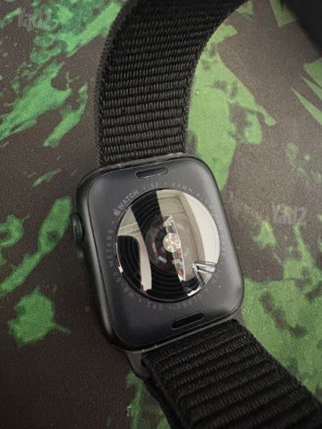 Apple Watch SE 2nd gen 44mm