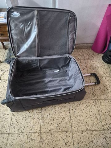 מזוודת טרולי