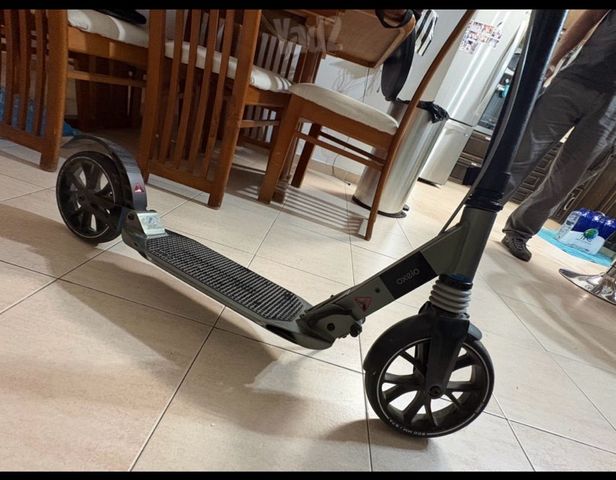 Oxelo town 7xl black scooter
