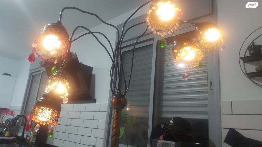 מנורת וינטג' יפיפה עשויה נחושת