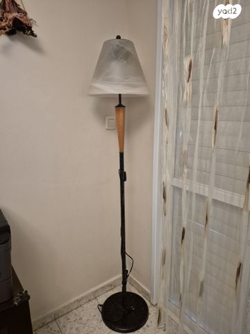מנורה עמידה VINTAGE