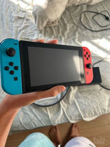 Nintendo switch עם שלוש משחקים