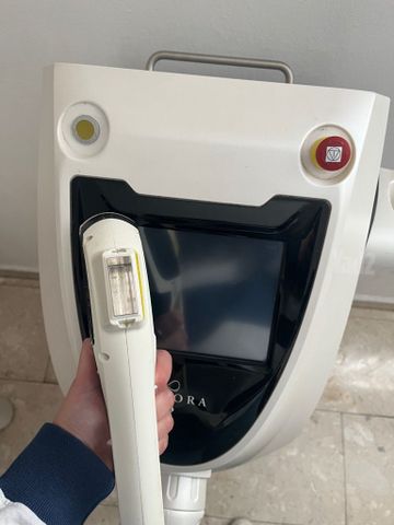 מכשיר לייזר Viora