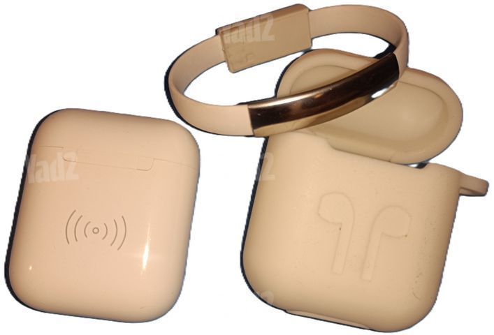 Apple AirPods A1523
