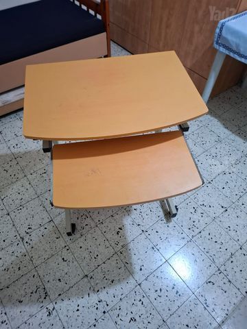 שולחן מחשב גמיש במחיר