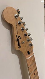 גיטרה Squiet stratocaster🎸
