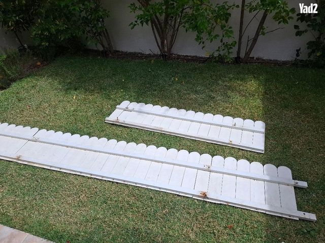 גדר לבנה pvc
