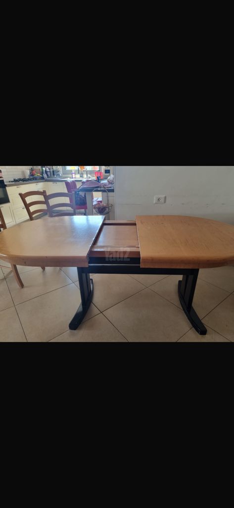 שולחן