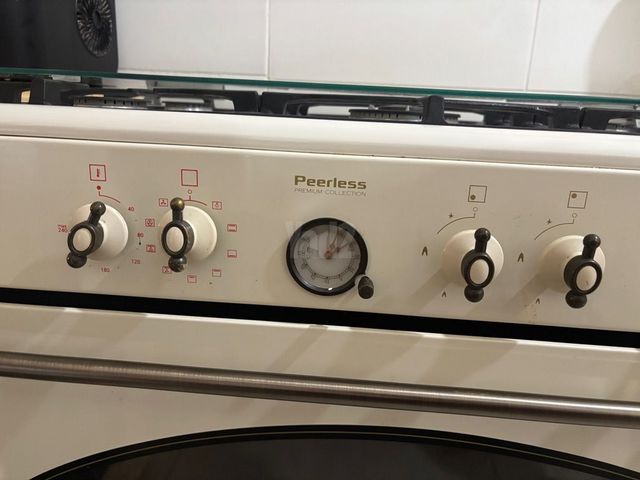תנור Peerles