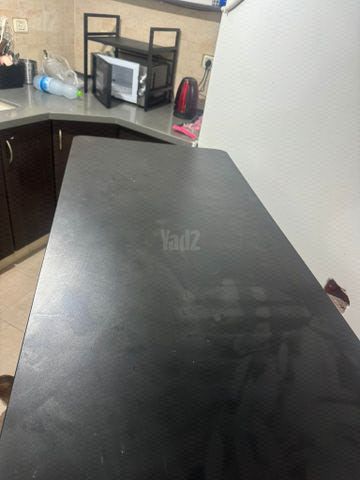 שולחן