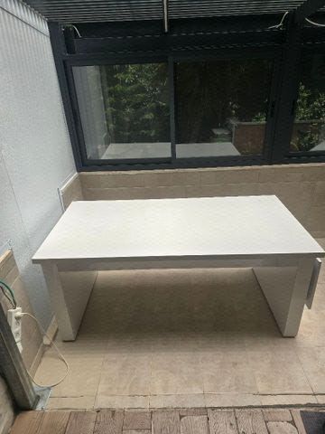 שולחן אוכל שיש