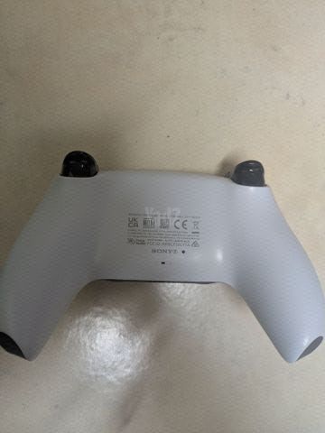 שלט PlayStation 5 DualSense