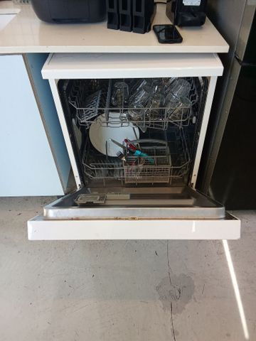 מדיח כלים midea