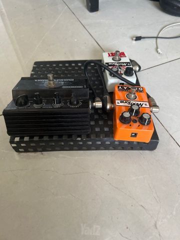 Mini pedalboard
