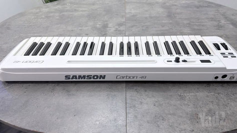 מקלדת שליטה Samson Carbon 49