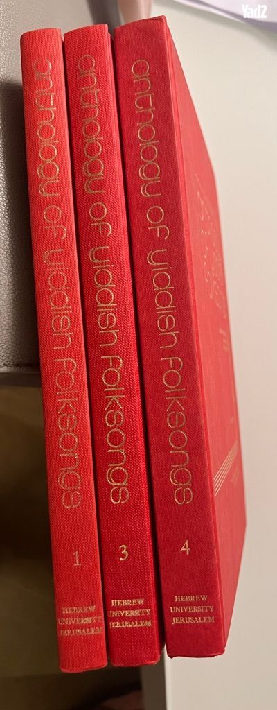 Anthology of Yiddish folksongs