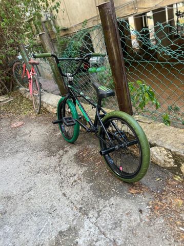 אופני פעלולים BMX