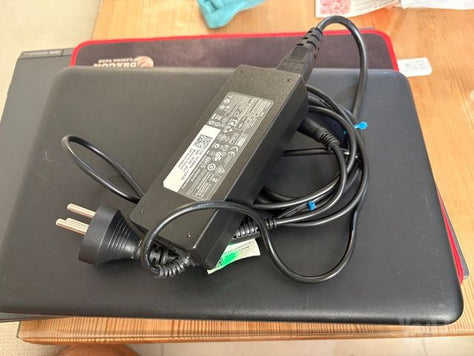 מחשב נייד Dell 3180
