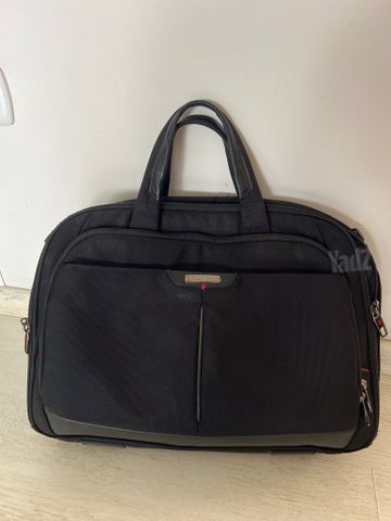תיק מחשב של samsonite