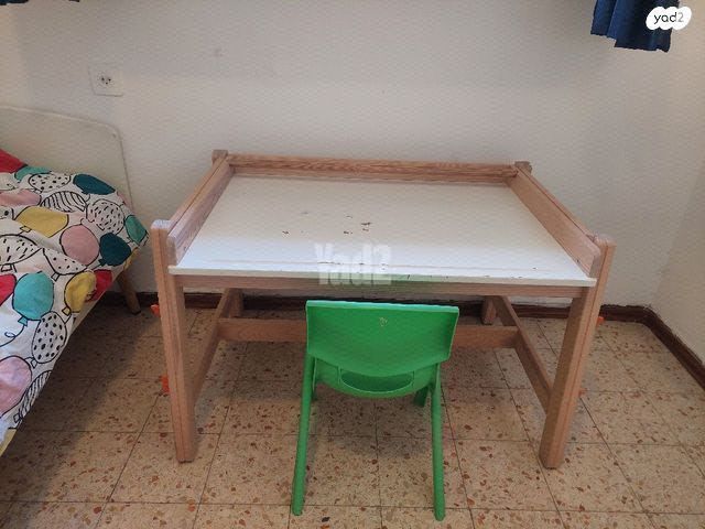 שולחן כתיבה לילדים