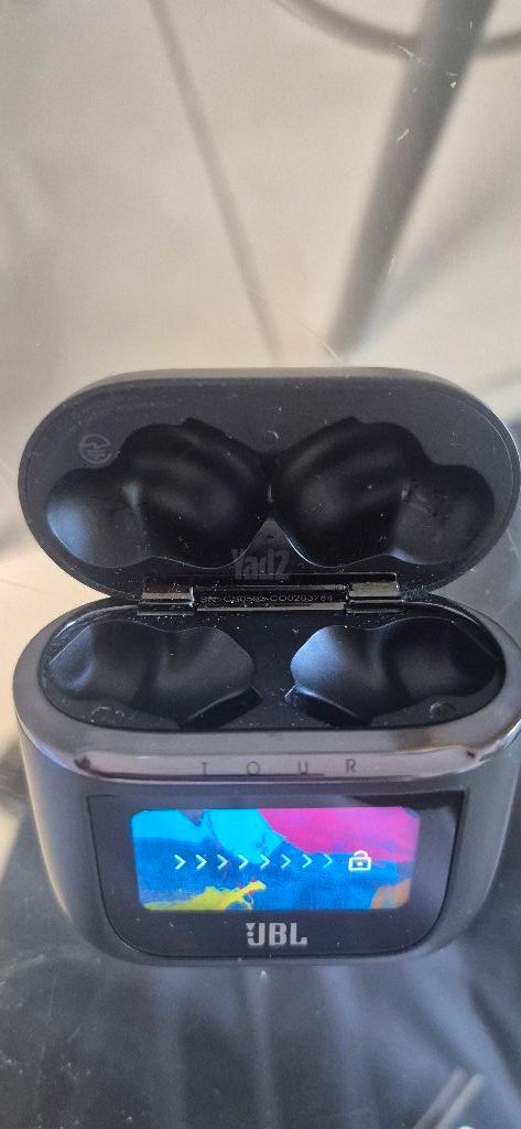 קייס 2 jbl tour pro