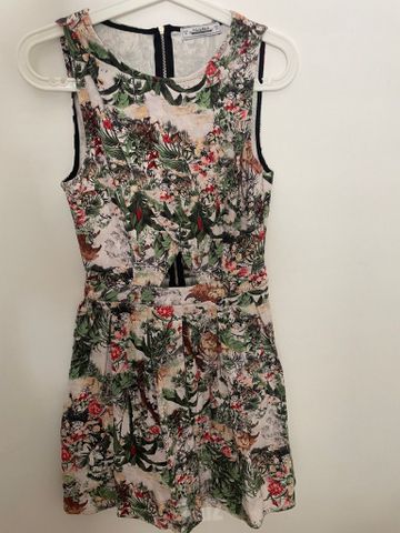 שמלה פרחונית Pull & Bear