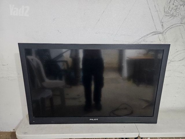 טלוויזיית PILOT 42 אינץ'